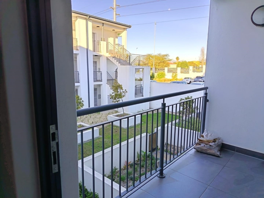 To Let 2 Bedroom Property for Rent in Sonstraal Heights Western Cape